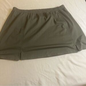 Bolle Olive Green Athletic Skirt